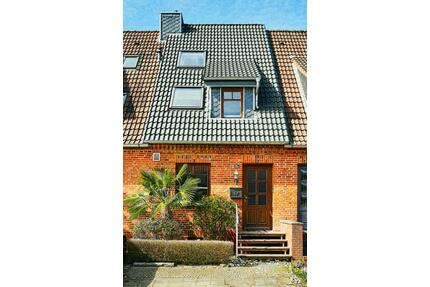 Reihenmittelhaus mit 5 Zimmern, Wohnküche, in Toplage in Nortorf