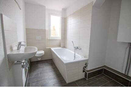 Große, schöne 2-Zimmerwohnung - 679,00&nbsp;EUR Kaltmiete, ca.&nbsp; 67,90&nbsp;m&sup2;&nbsp;Wohnfl&auml;che in Halle (Saale) (PLZ: 06114) Paulusviertel