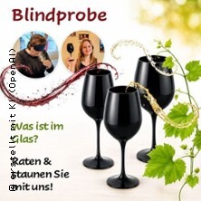 Blindprobe - mit schwarzen Weingläsern | Was ist im Glas? Raten und staunen Sie mit uns!
