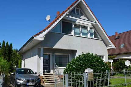 Haus zum Kaufen in Blankenfelde-Mahlow 699.000,00 € 224 m²