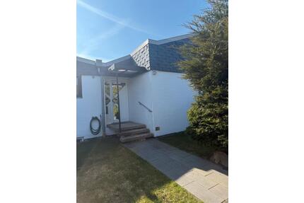 Familienfreundliches 6‑Zimmer‑Haus in Veltenhof zur Miete - Braunschweig Lehndorf-Watenbüttel