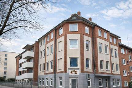 Zwei Mehrfamilienhäuser mit Entwicklungspotenzial im Dachgeschoss - Kiel Gaarden-Ost