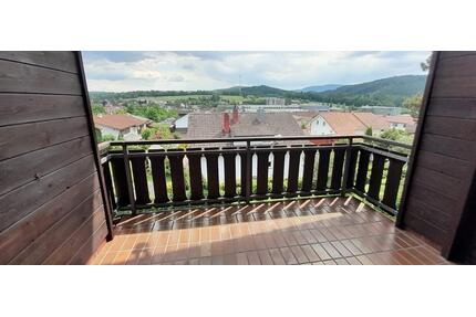 4-Zimmer-DG-Wohnung mit Balkon in Viechtach zu vermieten!