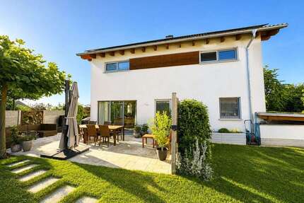 Haus zum Kaufen in Obertaufkirchen 879.000,00 € 150 m²