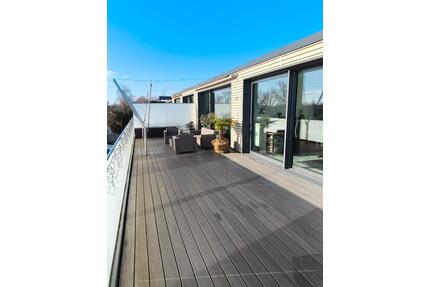Exklusive 4-Zimmer-DG-Wohnung mit riesiger Dachterrasse - Neuburg an der Donau