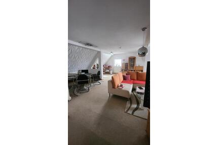 Charmante Dreiraumwohnung mit großem Garten in Frauenwald - Ilmenau