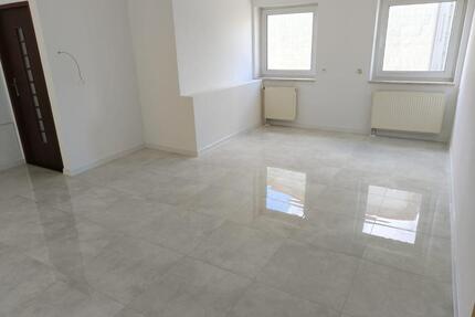 Renovierte Helle 3 Raum Wohnung - Forst (Lausitz)