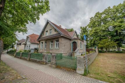 Stadthaus mit großem Potenzial - 119.000,00&nbsp;EUR Kaufpreis, ca.&nbsp; 120,00&nbsp;m&sup2; in Lenzen (Elbe) (PLZ: 19309)