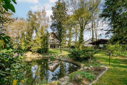 Haus zum Kaufen in Feldkirchen 689.000,00 € 295 m²