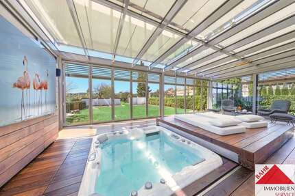 Haus zum Kaufen in Herrenberg 1.700.000,00 € 234 m²