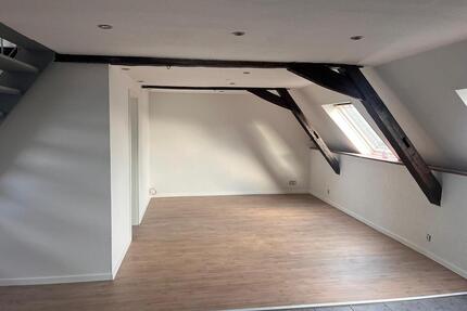 Geräumige Dachgeschoßwohnung mit kompletter Küche - Kerken