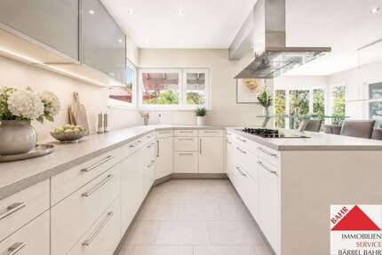 Haus zum Kaufen in Holzgerlingen 1.249.000,00 € 290 m²