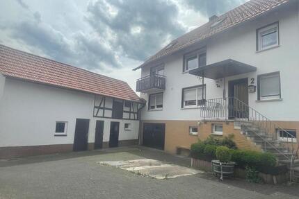 Bauernhaus mit Nebengebäude und Scheune in Friedigerode - Oberaula