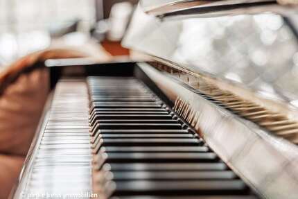 Haus zum Kaufen in Augsburg 4.342.000,00 € 400 m²