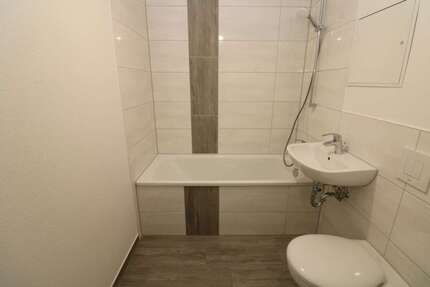 Wohnung zum Mieten in Freiberg 379,00 € 53.99 m²