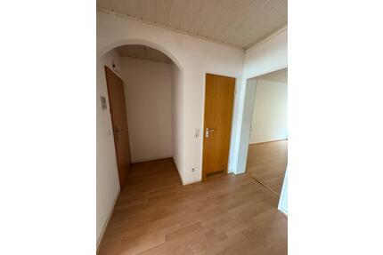 2,5 Zimmer Wohnung 70 qm mit Balkon - Hagen Hagen-Mitte
