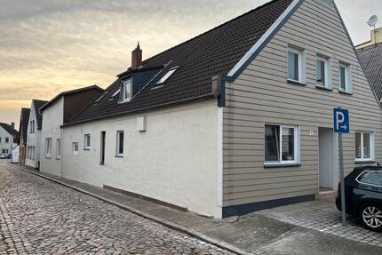 2 Zimmer Wohnung in Heide - 650,00&nbsp;EUR Kaltmiete, ca.&nbsp; 58,00&nbsp;m&sup2; in Heide (PLZ: 25746)