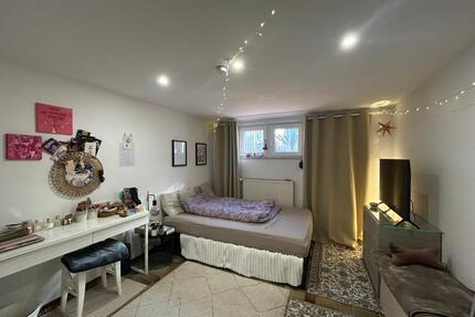 Wunderschöne sanierte WG nahe U-Bahn und Einkaufszentrum - Berlin Neukölln