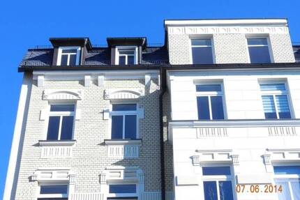 3-Raumwohnung mit großer Wohnküche (23 m²) und EBK im Dachgeschoss, ruhige Lage, ohne Balkon! - Plauen Haselbrunn