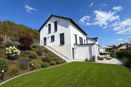 Haus zum Kaufen in Teublitz 789.000,00 € 217 m²