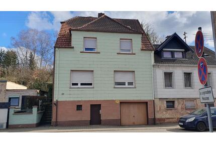 Ein- Zweifamilienhaus mit Garage und Garten von Privat zu verkauf - Bexbach