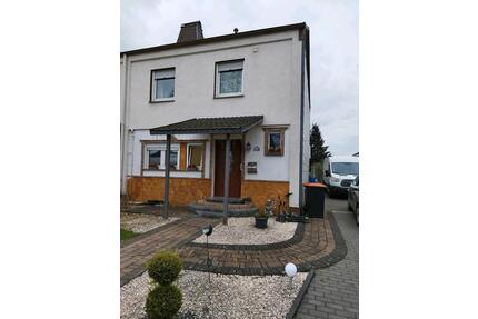 Ein Schönes Haus zum Verkauf! - 239.000,00&nbsp;EUR Kaufpreis, ca.&nbsp; 120,00&nbsp;m&sup2; in Geseke (PLZ: 59590)