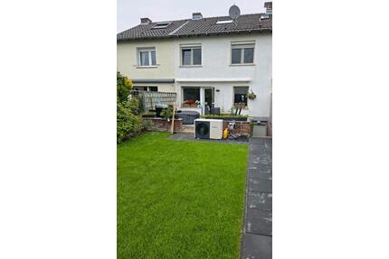 Modernes, kernsaniertes Reihenmittelhaus - Kamp-Lintfort