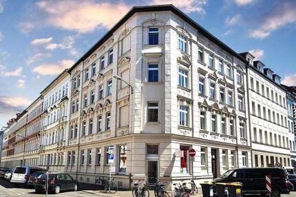 SELTENE GELEGENHEIT Vermietete 2-Raum-Wohnung mit Balkon im begehrten Schleußig - Leipzig