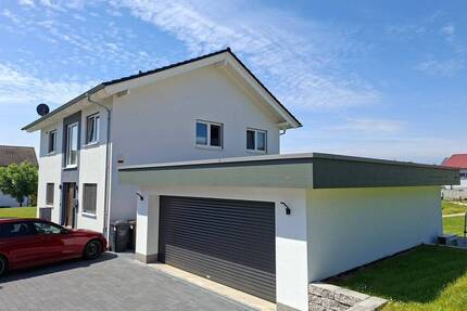 EFH ( KfW 40 + ) mit Doppelgarage und Halle auf großem sonnigem Grundstück - Bad Emstal Sand