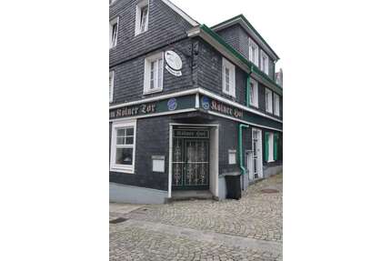 Haus zum Kaufen in Remscheid 300.000,00 € 286 m²