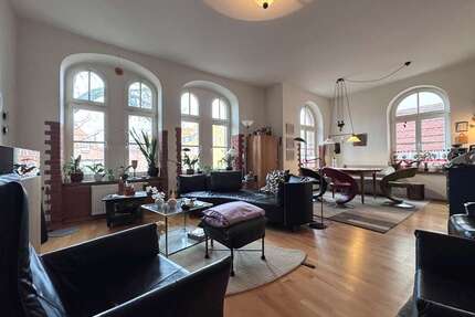 Wohnung zum Mieten in Schwerin 750,00 € 81.83 m²