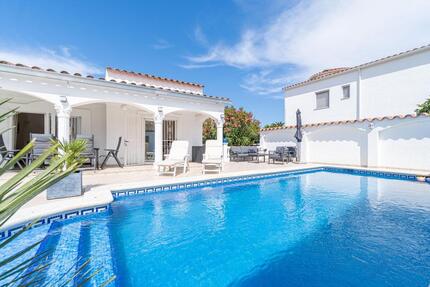 Empuriabrava LAST MINUTE 9.10.-22.10.23 Ferienhaus 3 SZ 3BZ Pool - Mülheim an der Ruhr Broich