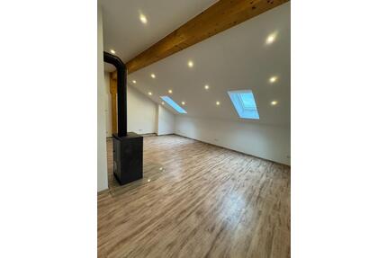 Helle moderne Mietwohnung - 560,00&nbsp;EUR Kaltmiete, ca.&nbsp; 78,00&nbsp;m&sup2; in Wegscheid (PLZ: 94110)