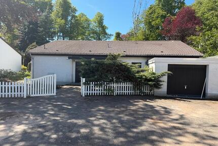 Freistehende Haus ( Bungalow) - 2.200,00&nbsp;EUR Kaltmiete, ca.&nbsp; 140,00&nbsp;m&sup2; in Langen (Hessen) (PLZ: 63225)