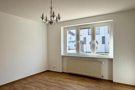 Helle 2- Zimmer mit Einbauküche, Wanne, Dusche, Terrasse und Garten - Thale