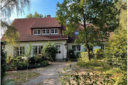 Idyllisches Mehrfamilienhaus, drei Wohneinheiten, voll vermietet - Osterholz-Scharmbeck