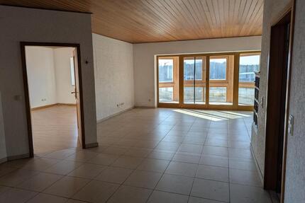 4-Zimmer Wohnung in einem Wohnhaus im IG Nord - Amberg