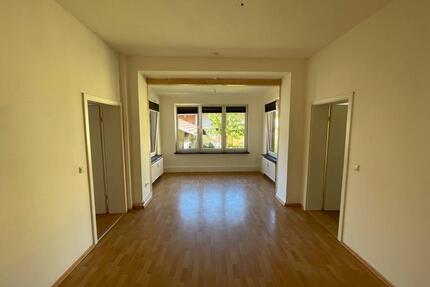 Wohnung in Bahnhofsnähe - 685,00&nbsp;EUR Kaltmiete, ca.&nbsp; 58,00&nbsp;m&sup2; in Hameln (PLZ: 31789) Kernstadt