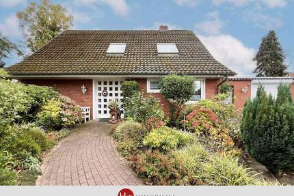 Stuhr - Varrel! - Familienhaus mit großem Garten und Doppelgarage!