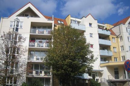 Sonnige 3 Zimmer Wohnung mit Aufzug, Balkon und Carport - Plauen Alt Chrieschwitz