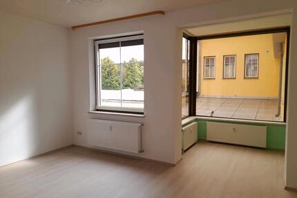 2 Raum Wohnung in Groitzsch - 490,00&nbsp;EUR Kaltmiete, ca.&nbsp; 70,00&nbsp;m&sup2; in Groitzsch (PLZ: 04539)