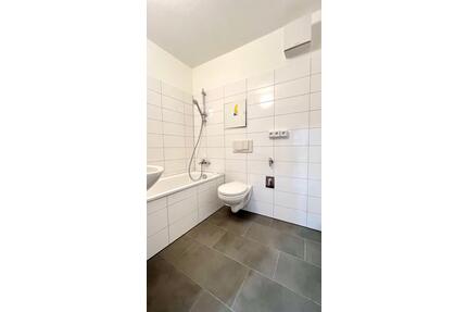 Ansprechende 3-Zimmerwohnung mit Balkon im 1.OG ab sofort! - Dresden Prohlis