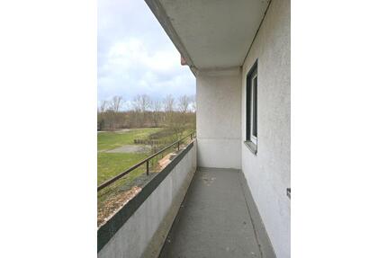 Helle 3-Zimmer-Wohnung mit Balkon in Stendal