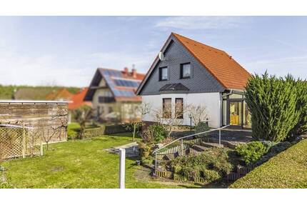 Wohnen, entspannen, genießen - Exklusives Einfamilienhaus mit Wintergarten, Sauna & Gartenidylle - Groß Kreutz Schenkenberg