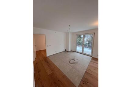 Moderne 3-Zimmer-Wohnung mit Garten in Bad Endorf