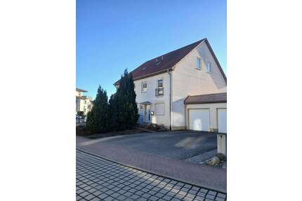 Haus zum Mieten in Senftenberg OT Brieske 1.155,00 € 133 m²