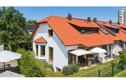 Einfamilienhaus in zentraler Lage von Immenstaad am Bodensee als Reiheneckhaus