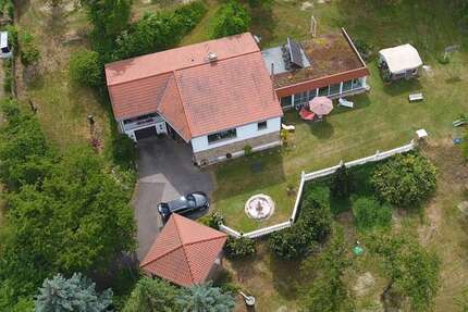 Haus zum Kaufen in Jena-Ost 1.365.000,00 € 253 m²
