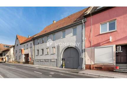 Saniertes Einfamilienhaus mit ELW, großzügiger Raumvielfalt, EBK, Kaminöfen, Innenhof & Scheune - Neubrunn Böttigheim