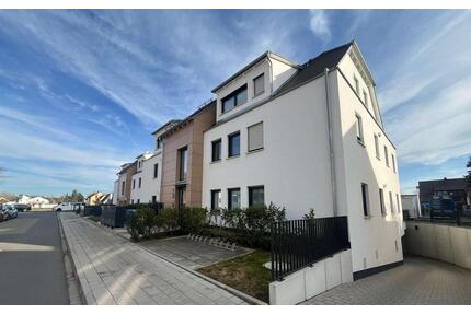 NEUBAU 2023! 2-Zimmer-Wohnung mit Dachterrasse und Einbauküche in Fürth-Stadeln